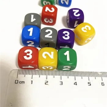 10 Adet Numarası 1 2 3 1 2 3 D6 14mm Akrilik Zar 6 taraflı Dices Kurulu Oyun Küpleri 6 Renkler