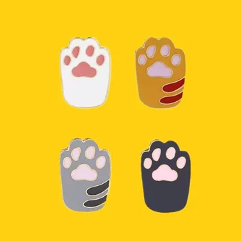 Broş ve pin Pet Paw Ayak Baskı Emaye Pin Kedi Köpek Paw Takı Hayvan Lover Düğme Dekorasyon Karikatür Rozeti Çantası Damla nakliye
