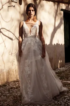 LUOJO Kat Uzunluk Büyüleyici düğün elbisesi V Yaka A-line Tül gelinlikler Aplikler Kolsuz Düğmeler Vestidos De Novia 2023