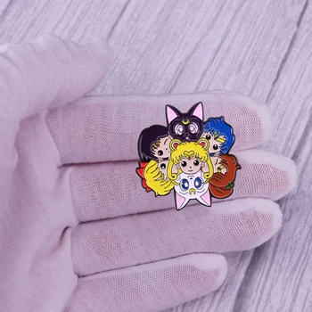 Sevimli Sihirli Kız Şekillendirici Rozeti Yaratıcı Sailor Moon Pin Hediye Giyim Popüler Aksesuarları Karikatür Emaye Broş moda takı